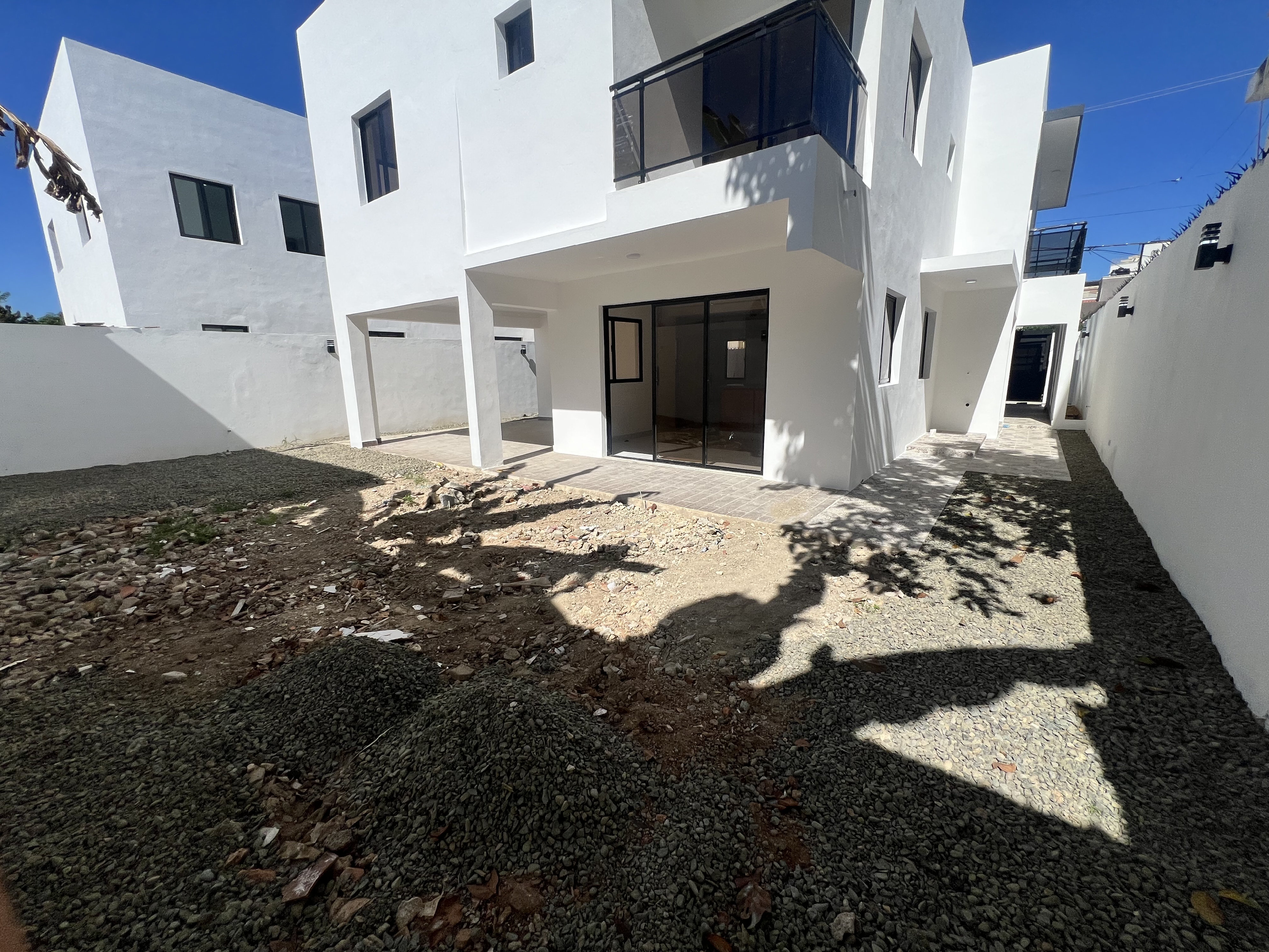 casas - venta de lujosa casa en la autopista de san isidro Santo Domingo este  8