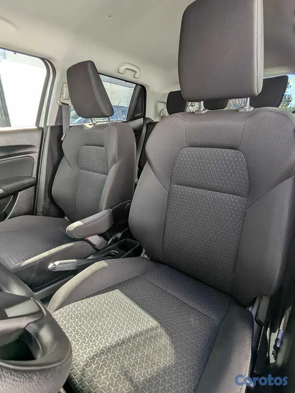 carros - SUZUKI SWIFT 2020 1