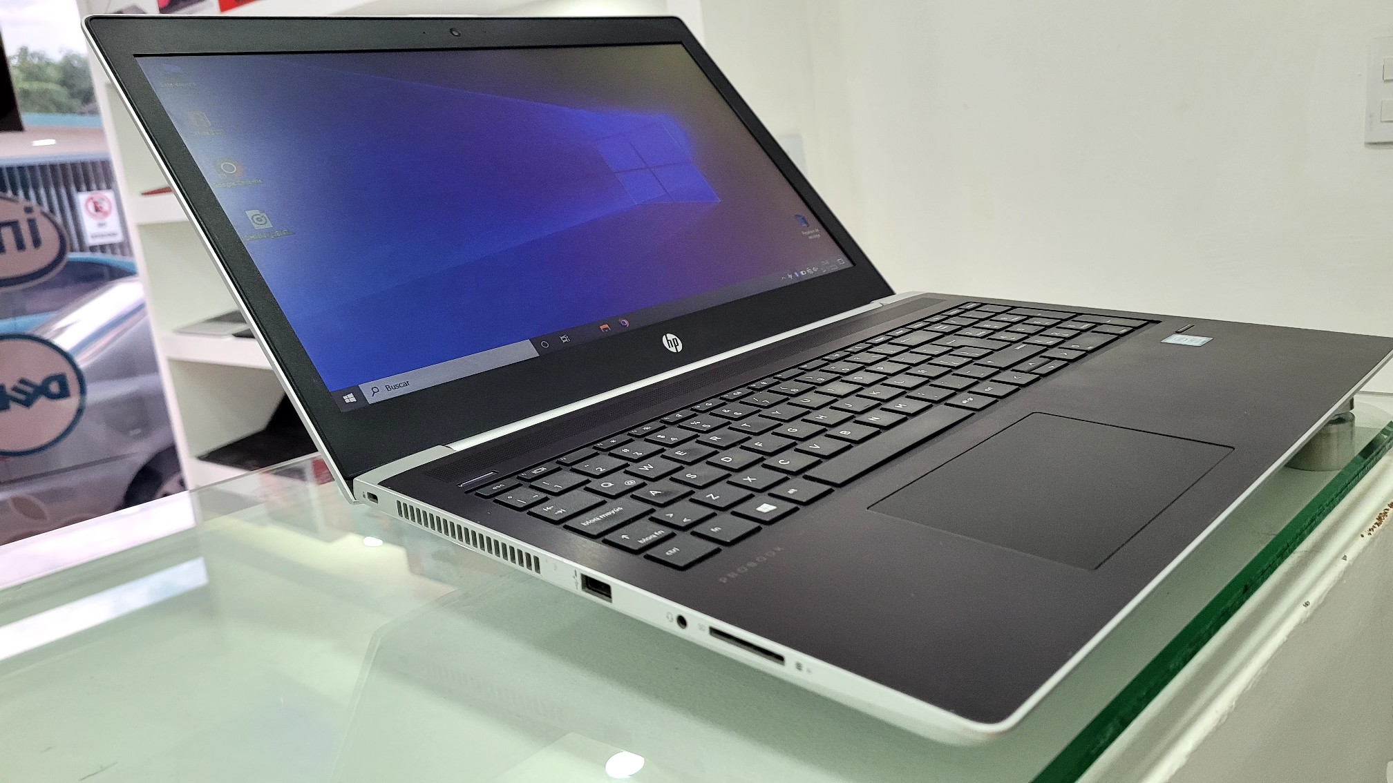 computadoras y laptops - laptop Hp 17 Pulg Core i7 8th Gen Ram 16gb DDR4 Disco m2 512gb Video 8gb 0