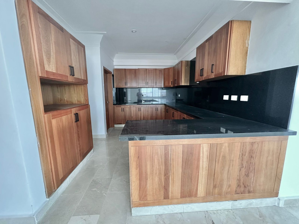 apartamentos - Apartamento de 3 Habitaciones en venta en Renacimiento, Sto.Dgo