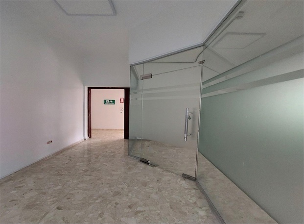 oficinas y locales comerciales - Local dos niveles Isela para oficinas y consultorios 6