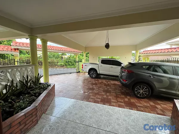 casas - CASA DE 2 NIVELES A LA VENTA PUERTO PLATA 3