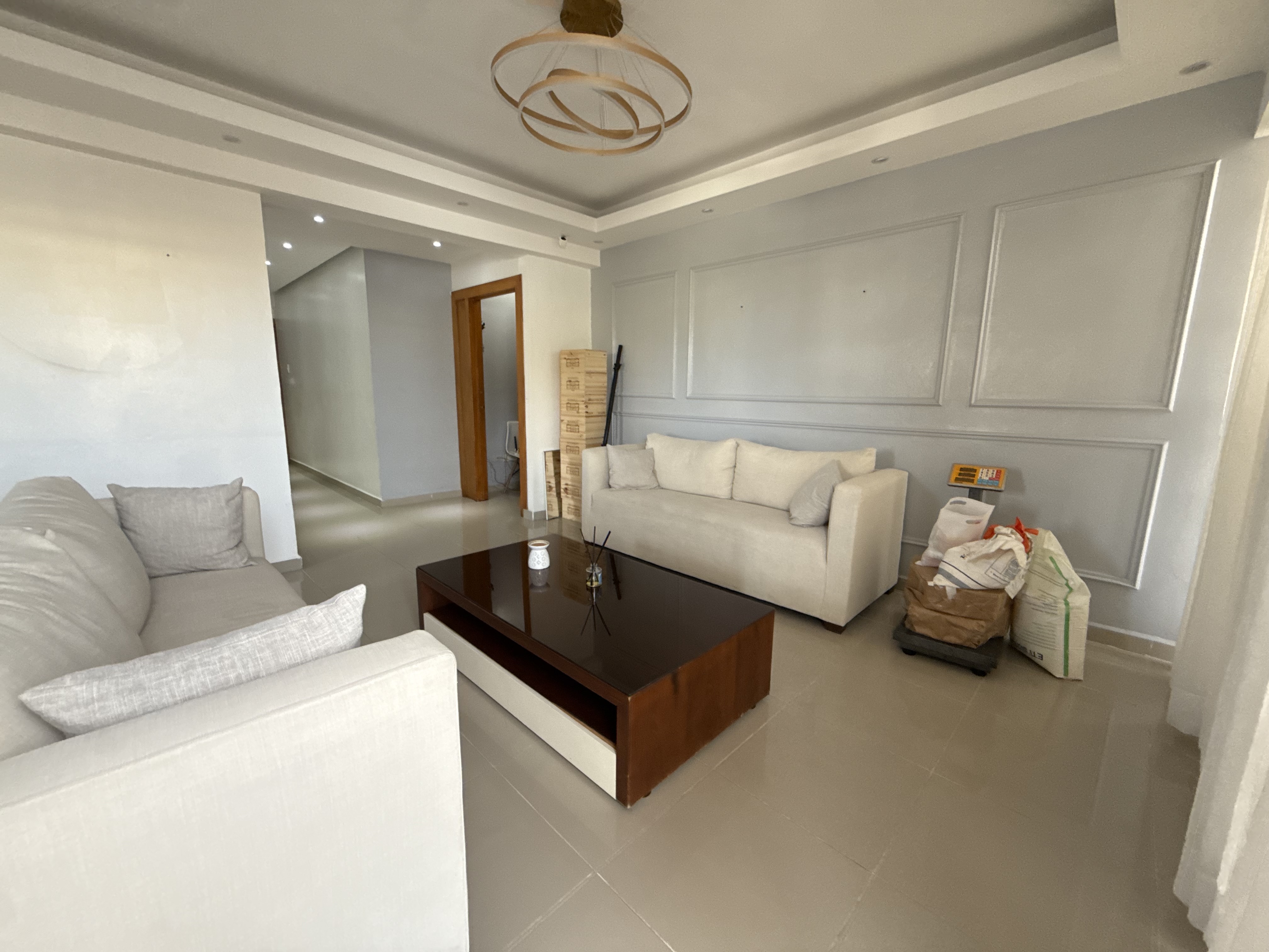 apartamentos - Se vende amplio y acogedor apartamento en Urbaniza 6