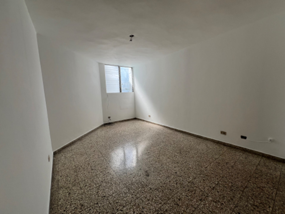 apartamentos - Apartamento en Venta en Gazcue 3H, 1B, 1P, 3re nivel 6