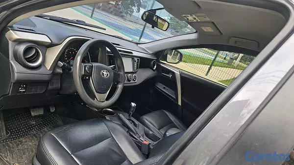 jeepetas y camionetas - Toyota rav4 2015  11