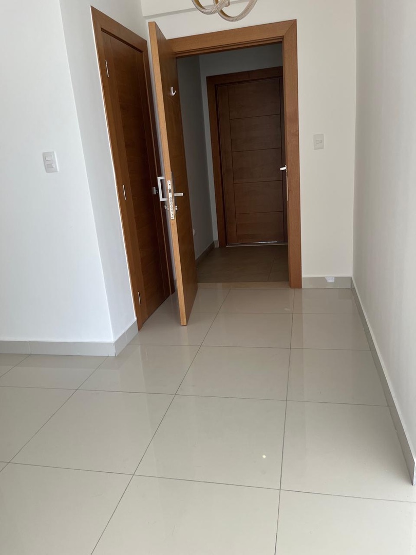 apartamentos - Alquiló bellla vista línea blanca dos hab 2.5 baños balcón dos parqueos servicio 3