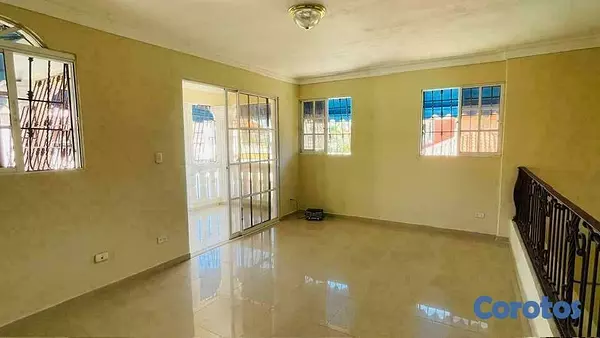 casas - Casa de dos niveles en Mirador del Este 7