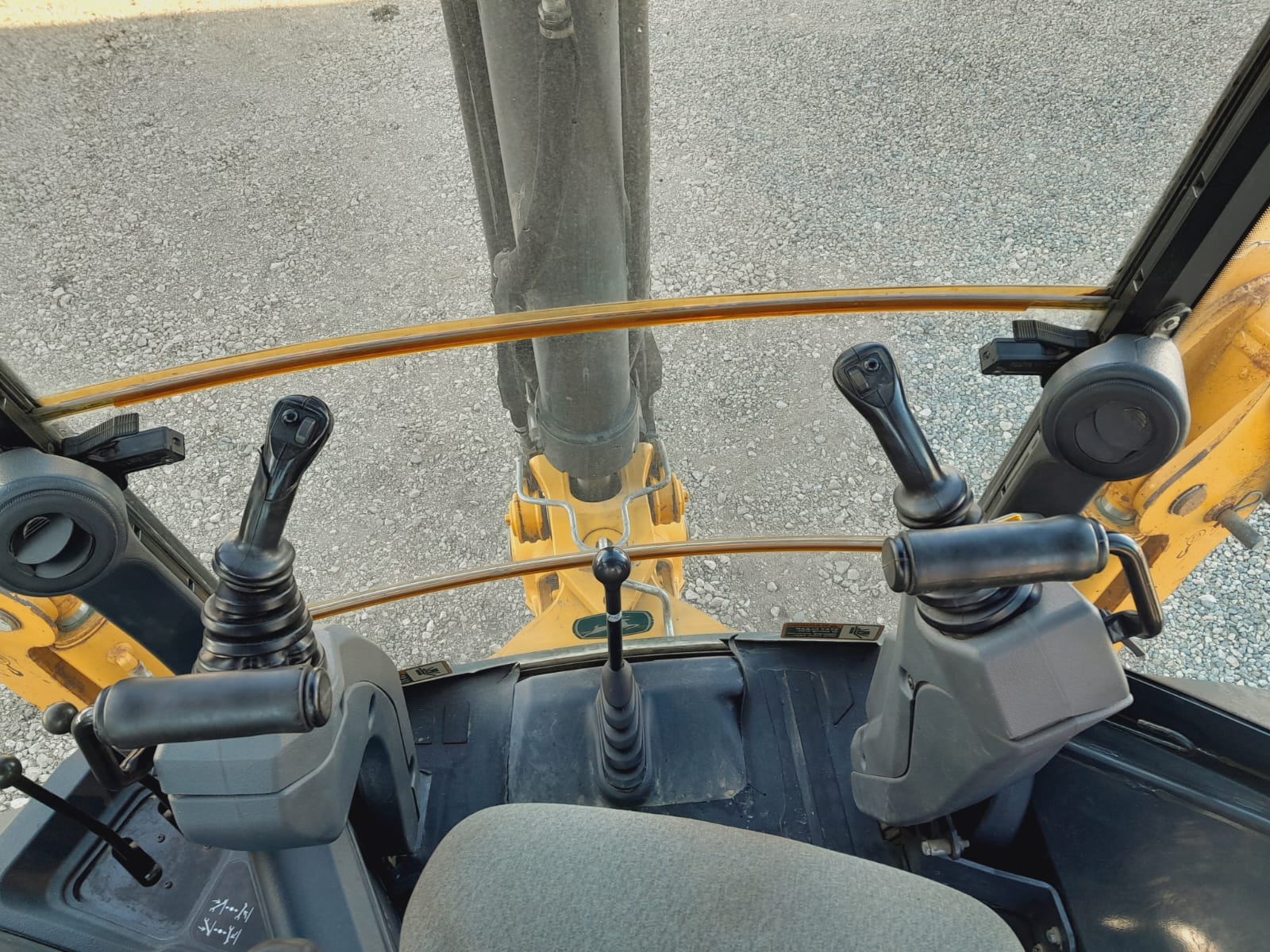 camiones y vehiculos pesados - JOHN DEERE 410L AÑO 2018 7