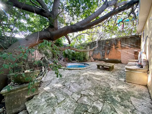 casas - Vendo casa en los prados 
500mts
 4