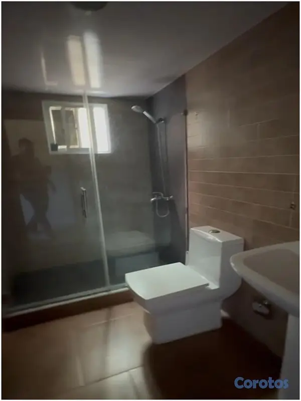 apartamentos - Vendo Apto  3 HABS.,  2do. NIVEL, SAN FCO MACORIS, 6