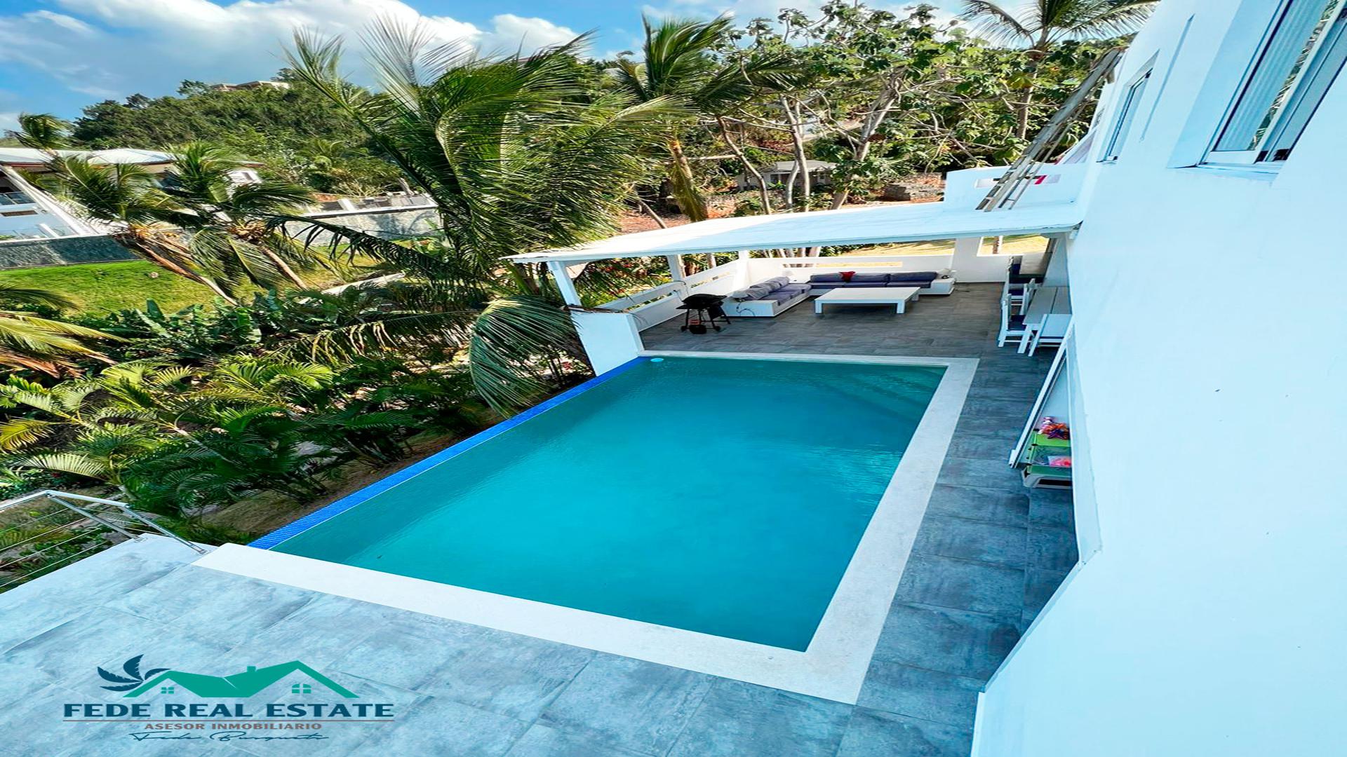 casas vacacionales y villas - VILLA DE 4 HABITACIONES CON PISCINA Y JARDÍN 1