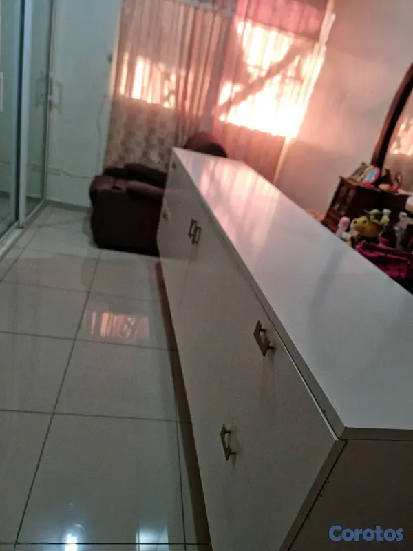 muebles y colchones - vendo credensa usada como nueva  5
