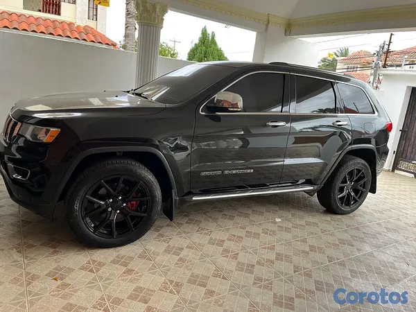 jeepetas y camionetas - 🔥 Jeep Grand Cherokee en venta 🔥
Automática • 4 cilindros • 4WD

 3