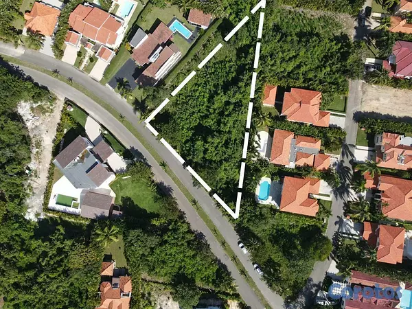 solares y terrenos - "El terreno perfecto para maximizar tu capital en Metro Country Club Juan Dolio"