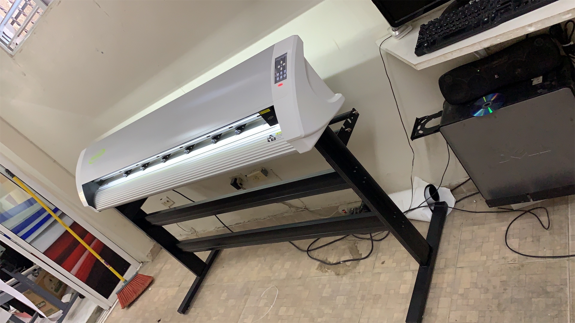 impresoras y scanners - Plotter de corte Bascut