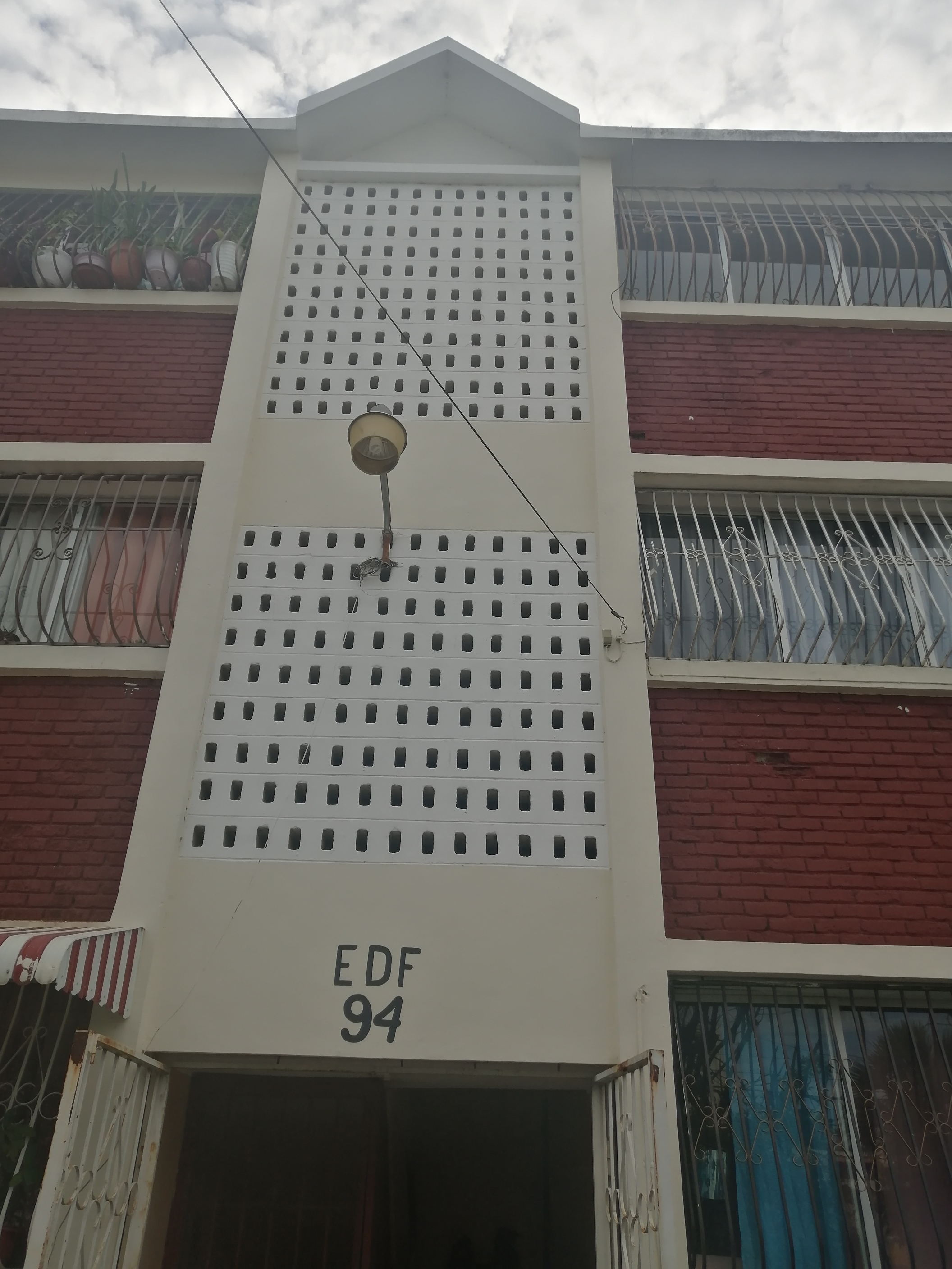 apartamentos - Apartamento en 3er nivel, ubicado en san juan de la maguana.