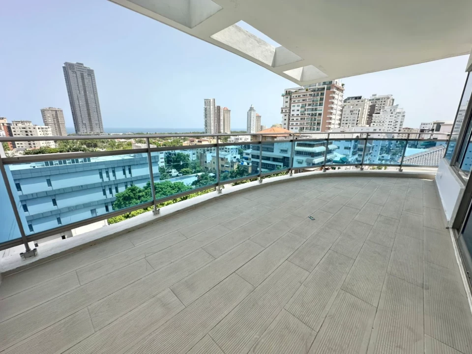 apartamentos - Apartamento de 3 Habitaciones en venta en Renacimiento, Sto.Dgo 1