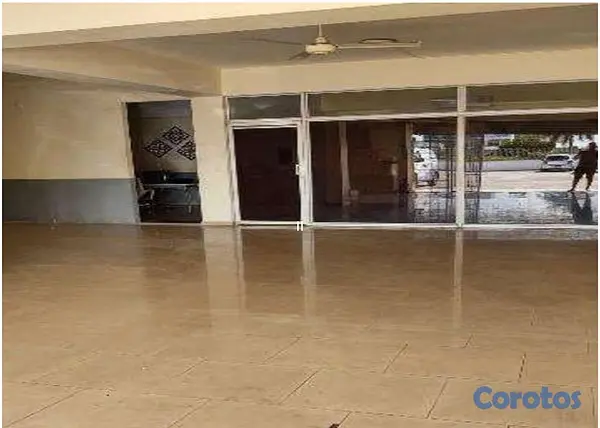 oficinas y locales comerciales - VENDO O ALQUILO Local Comercial de 485 Mts.2 en BA 7
