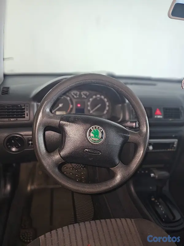 carros - VENTA CARRO SKODA OCTAVIA 2
