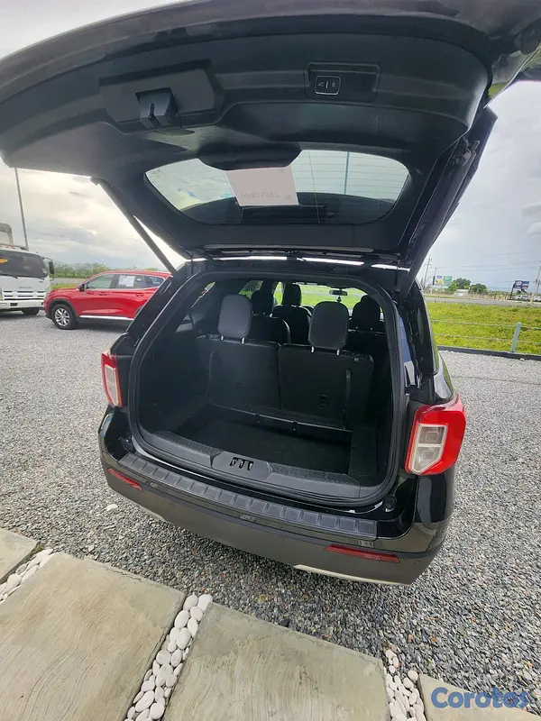 jeepetas y camionetas - 2020 Ford Explorer xlt 4x4  5