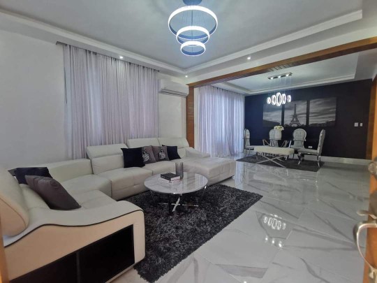 casas - Casa cómoda y funcional en un lugar tranquilo y seguro a 5 minutos de todo 2