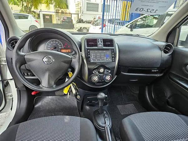 carros - NISSAN MARCH  7