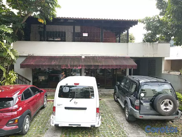 casas - VENTA/ALQUILER DE CASA EN GAZCUE 4