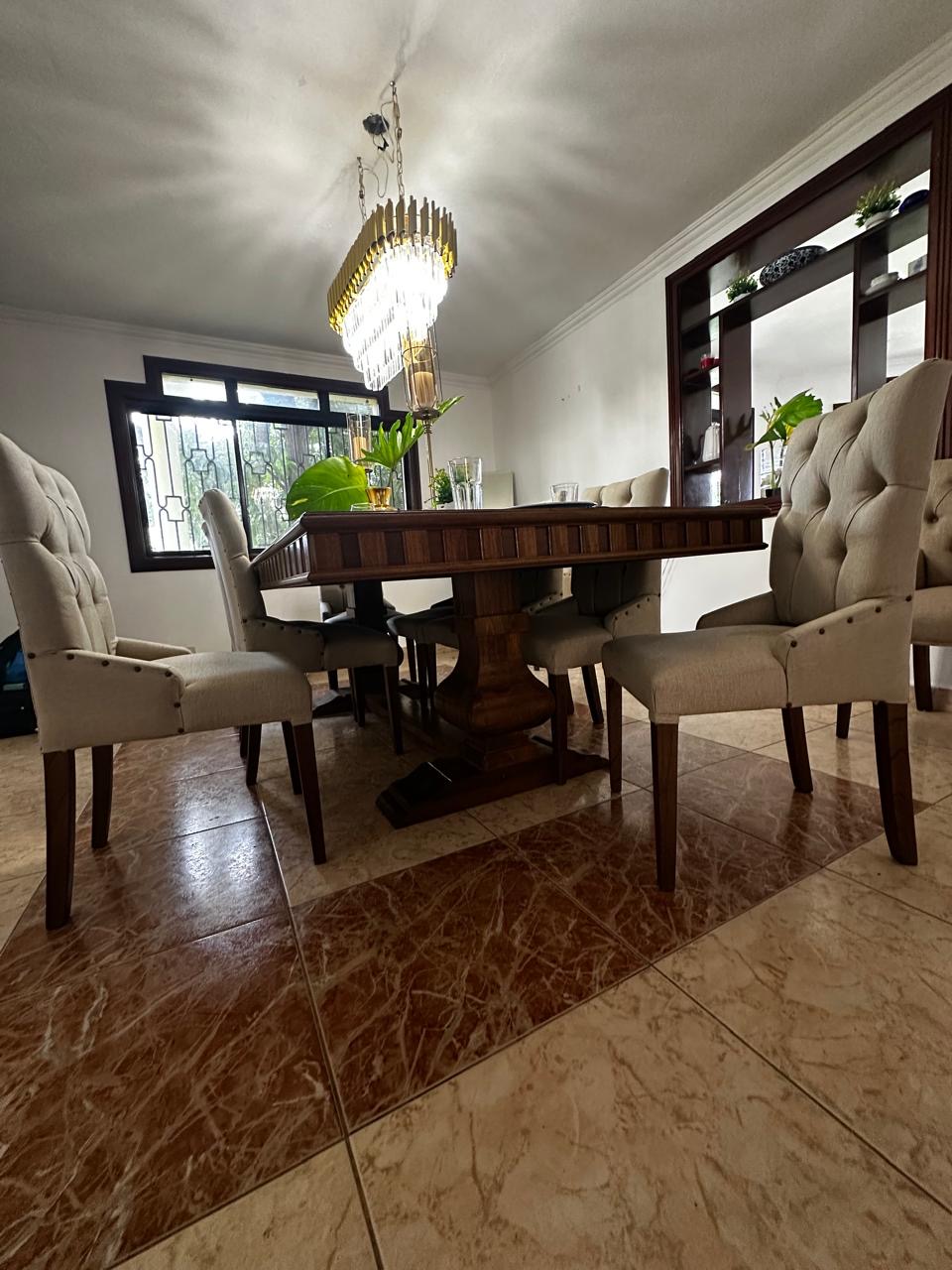 muebles y colchones - Comedor de lujo importado