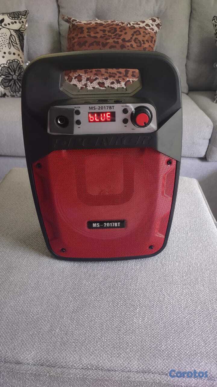 otros electronicos - Bocina recargable nueva Bluetooth en su caja  8