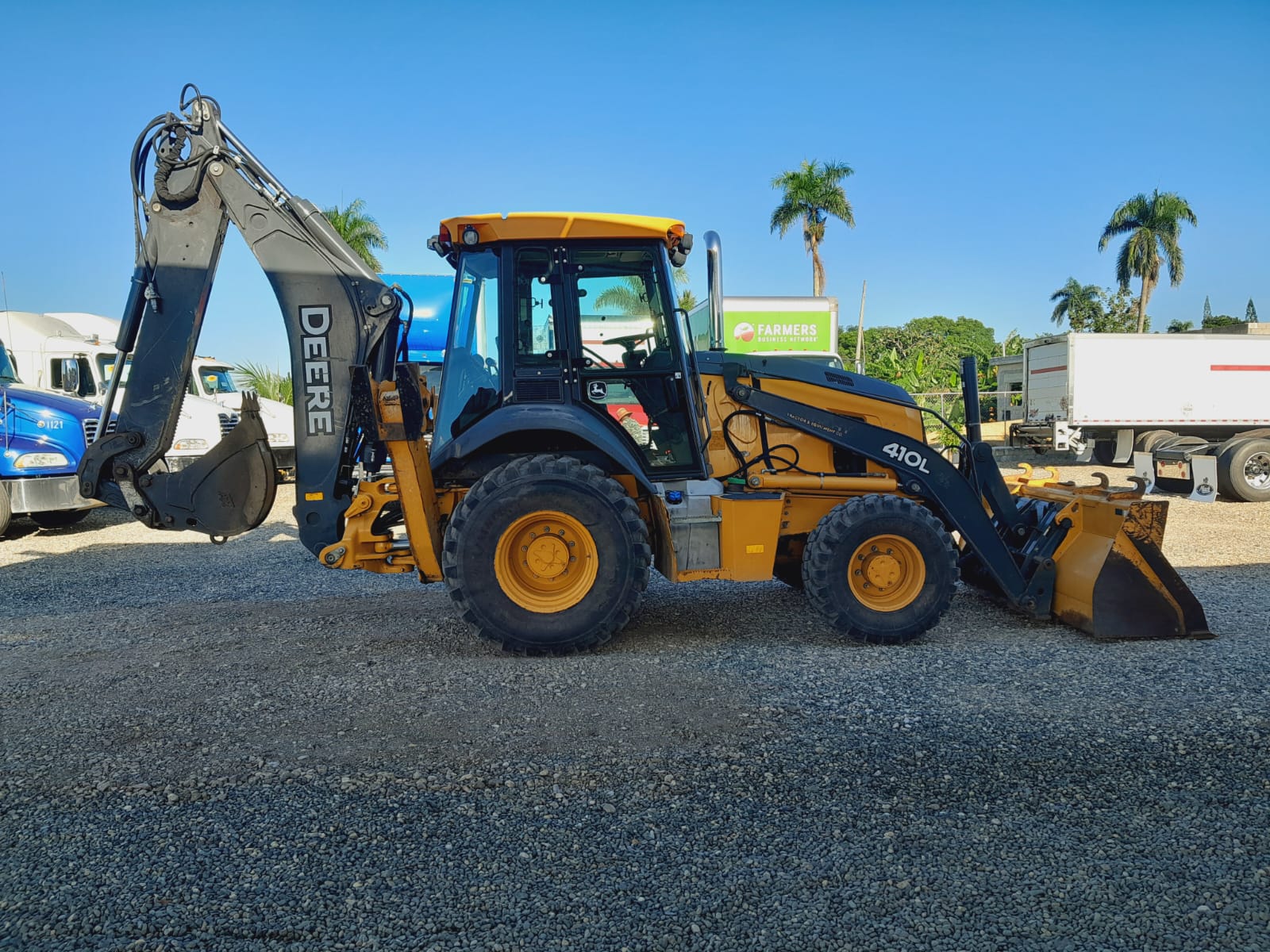 camiones y vehiculos pesados - JOHN DEERE 410L AÑO 2018 8