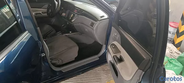 carros - c
Mitsubishi Lancer 2008  negociable                            ................ 6