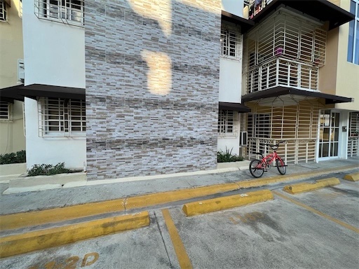 apartamentos - Venta de apartamento 4to piso con terraza privada en la autopista de san Isidro 5