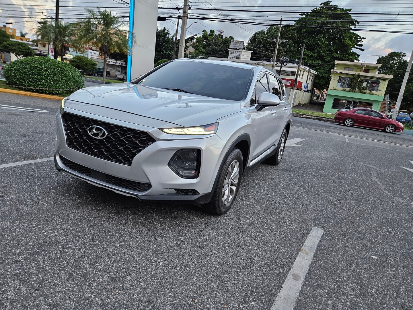 jeepetas y camionetas - Hyundai santa fe 2019 clean carfax 