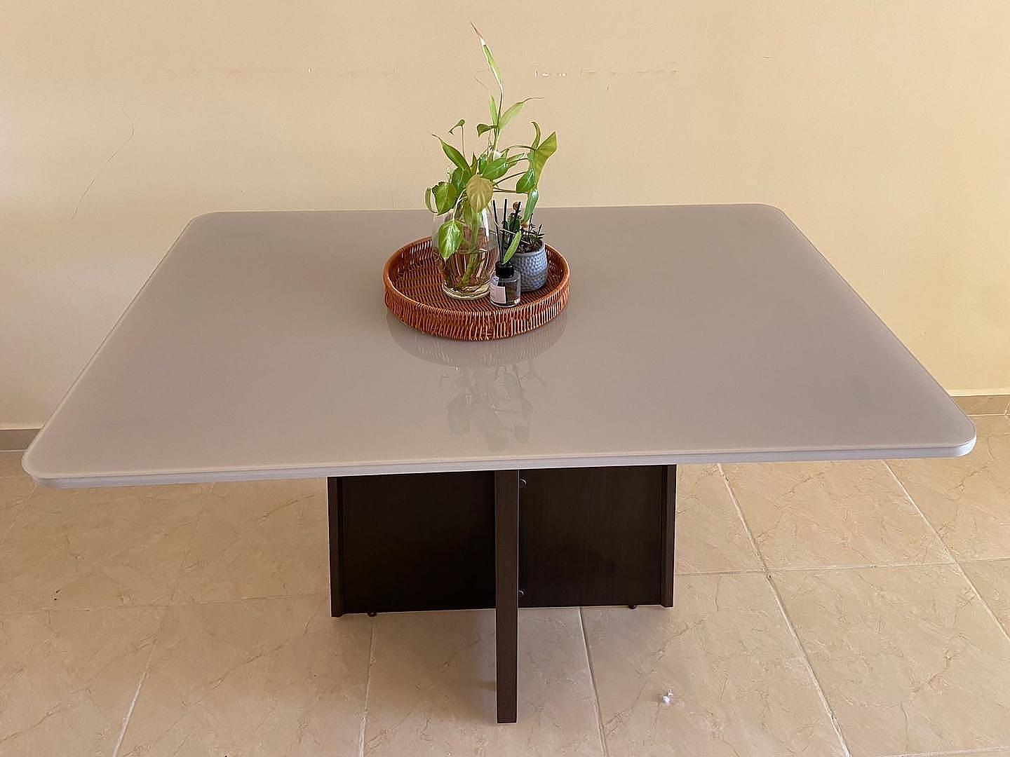 muebles y colchones - MESA DE COMEDOR TOPE DE CRISTAL OFF WHITE 2