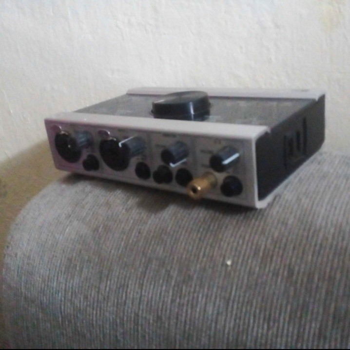 otros electronicos - Interfaz de Audio Native instrument Komplete Audio 6 1
