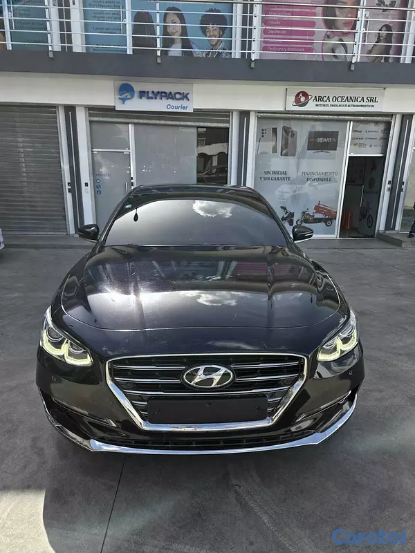 carros - HYUNDAI GRANDEUR 2018 NEGRO 3