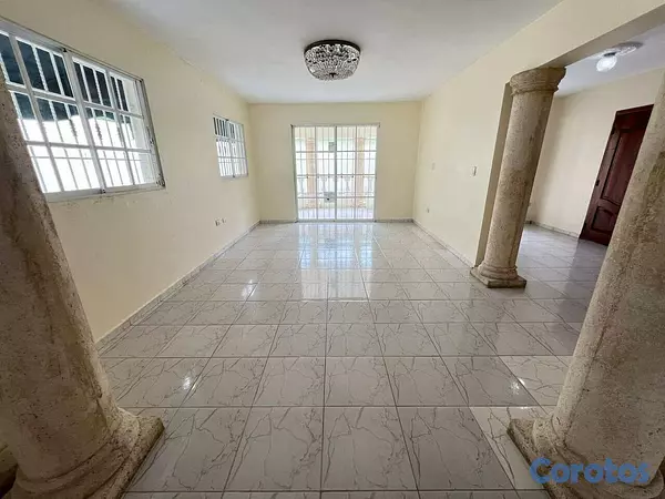 casas - Exclusiva Residencia En Zona De Alta Demanda, Los  6