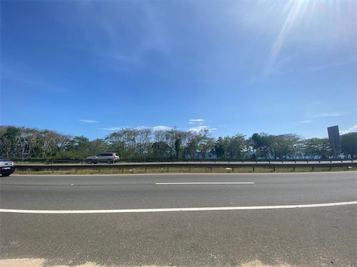 solares y terrenos - Venta de terreno de oportunidad en boca chica en la misma avenida con 100,000mts 4