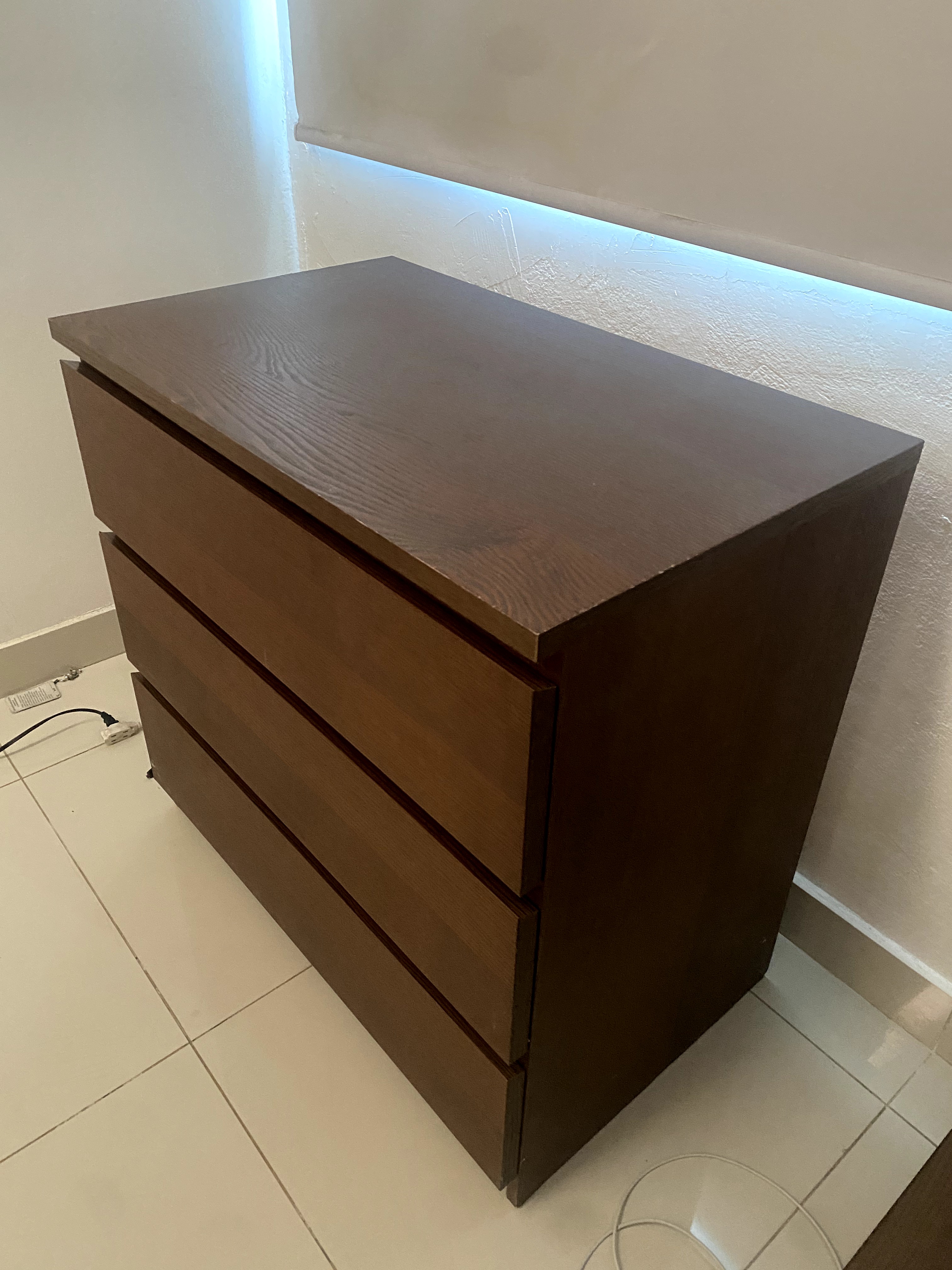 muebles y colchones - Cama IKEA queen MALM y 2 Gaveteros STORKLINTA 3