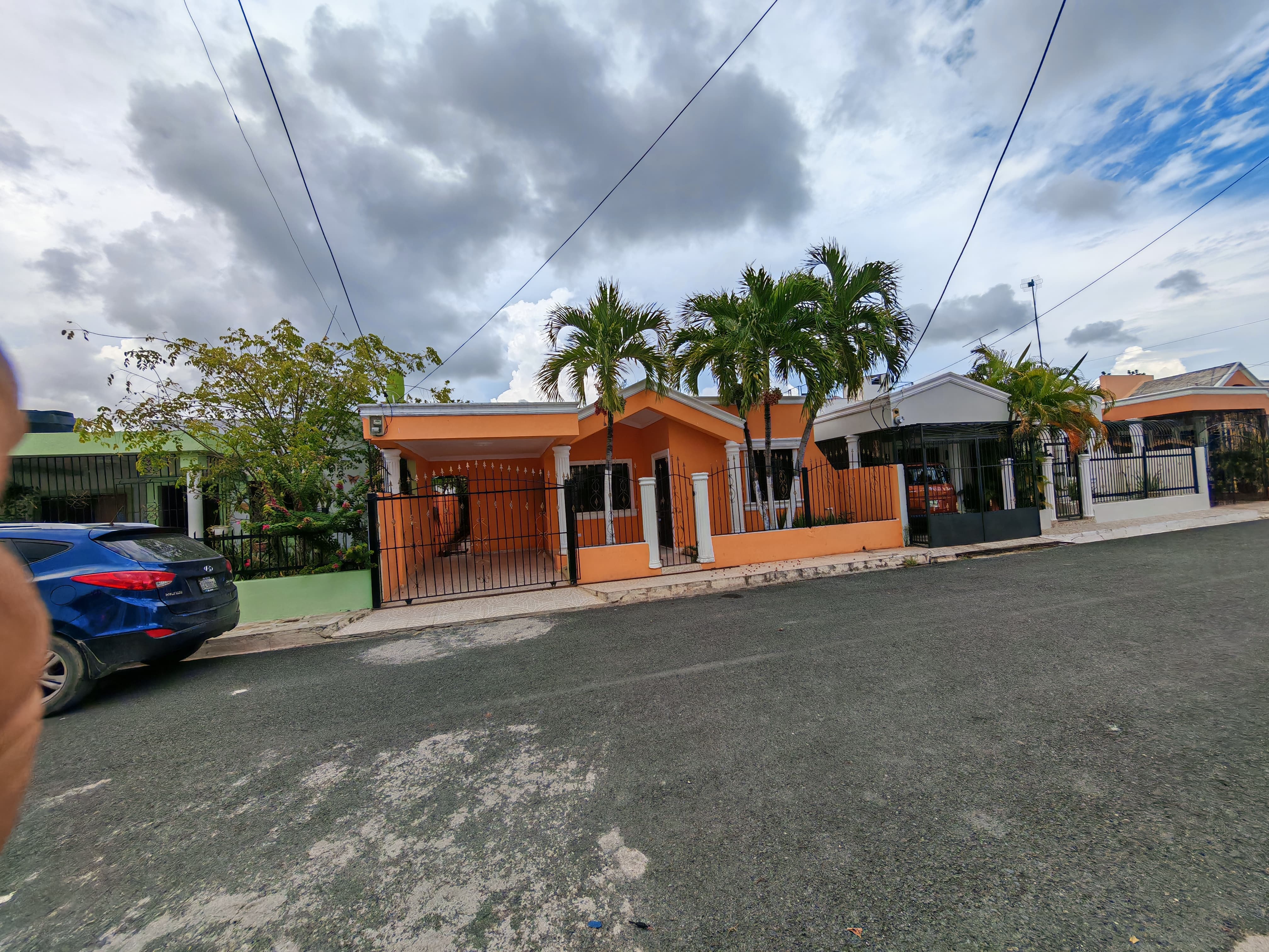 casas - Casa de Tres Habitaciones en Palo de Azucar 0