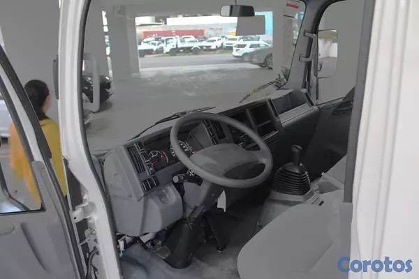 camiones y vehiculos pesados - Isuzu NPR 18 Pies  5