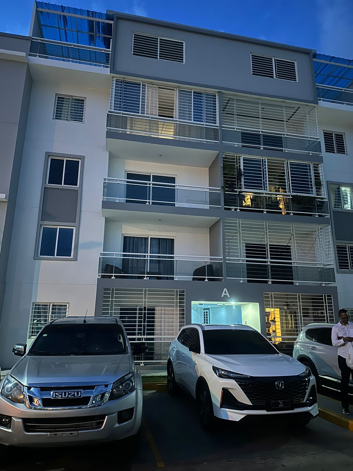 apartamentos - RESIDENCIAL LAS CAYENAS LISTO SAN ISIDRO  4