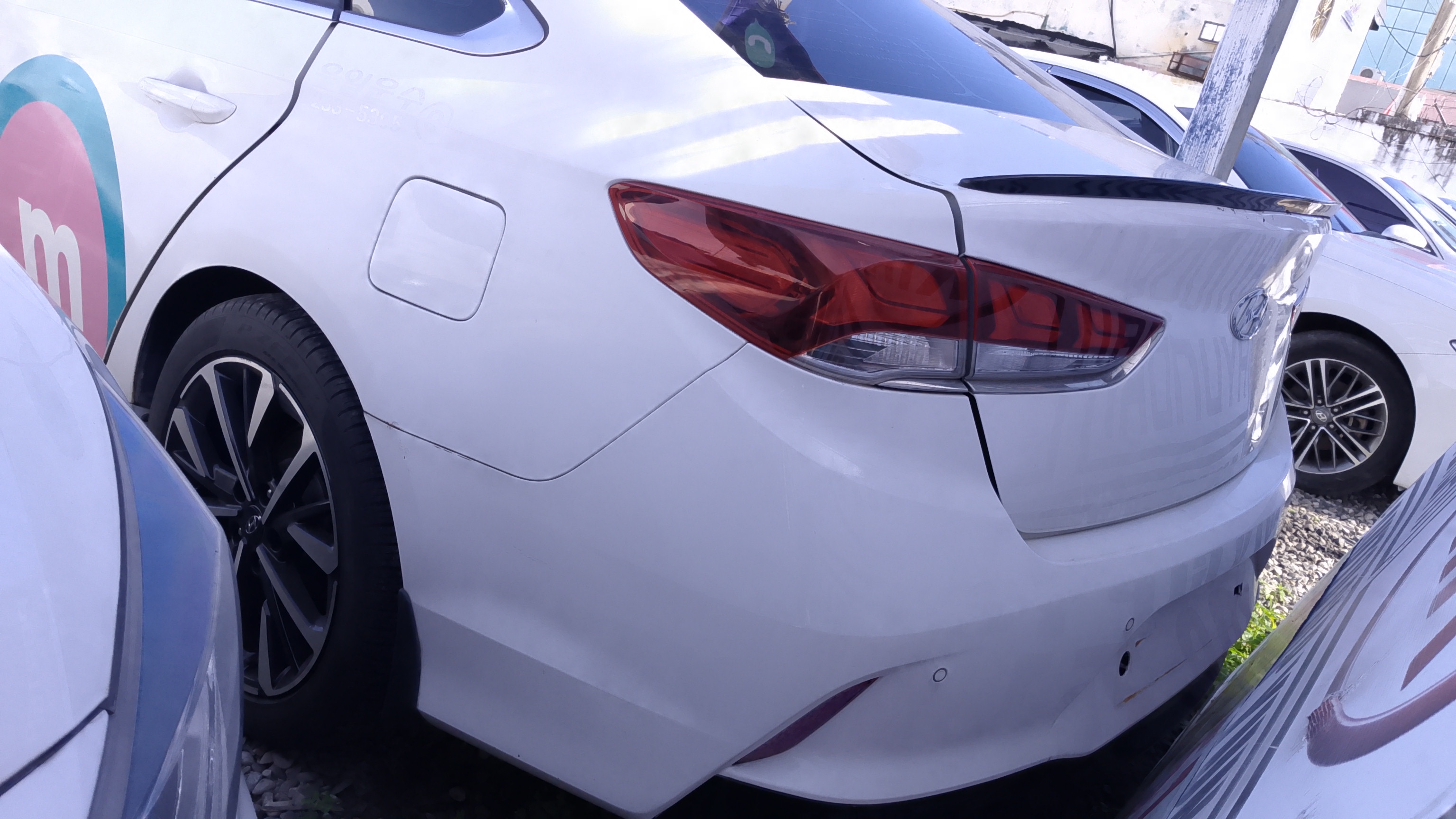 carros - HYUNDAI NEW RISE 2018 BLANCO DESDE: RD$760,100.00  8