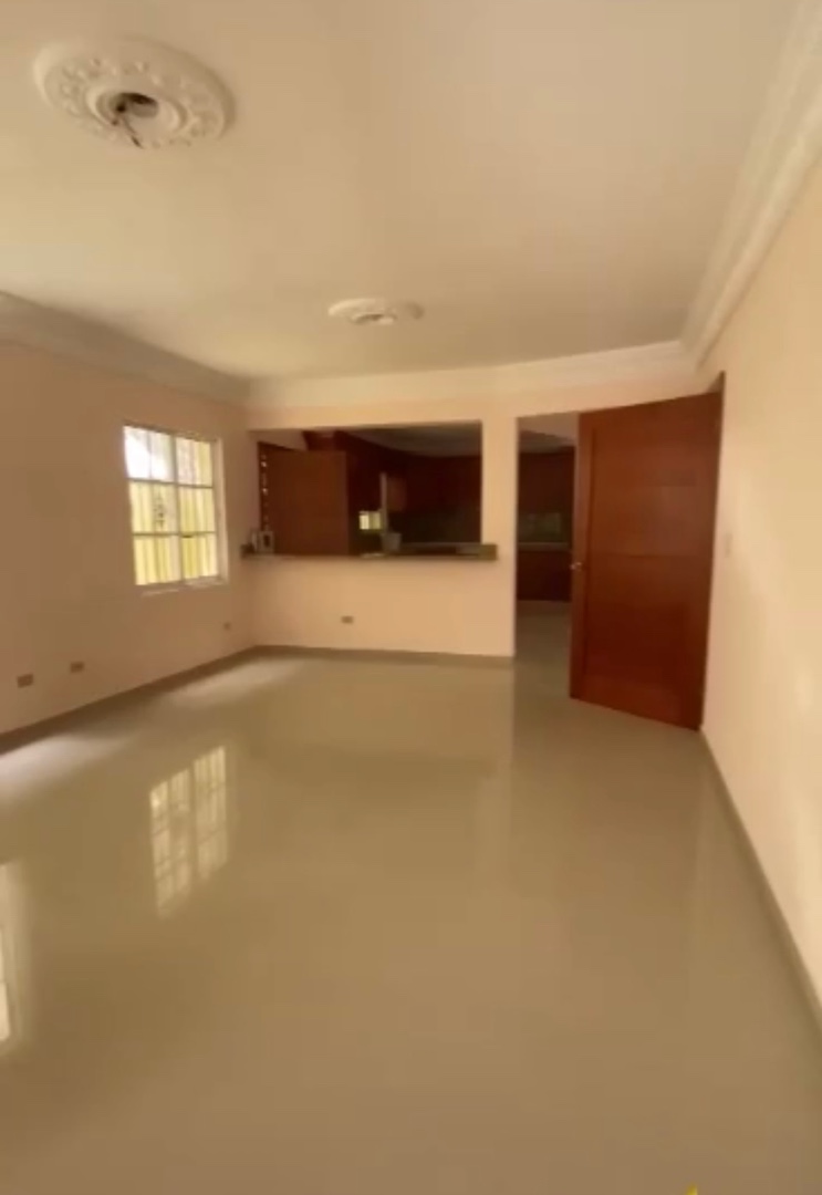 casas - Venta de casa en la autopista de san Isidro prado oriental Santo Domingo  1