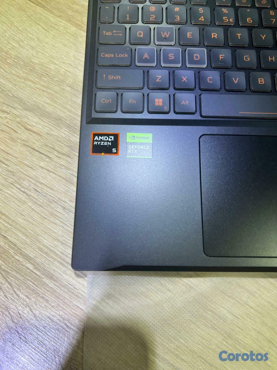 computadoras y laptops - Acer Nitro V16 Al Gaming Laptop: AMD R5, RTX 5050 7