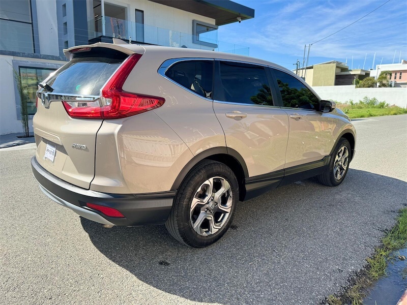 jeepetas y camionetas - Se vende Honda CRV 2019  7