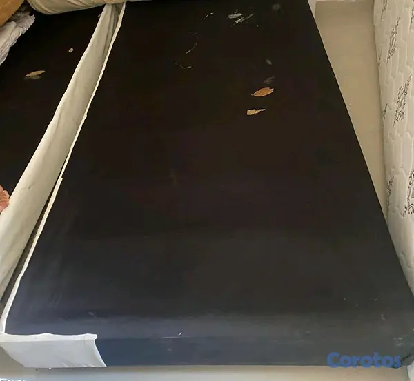 muebles y colchones - Base de cama 80x80, espaldar, gabetero y biuri. (Precio Negociable). 2