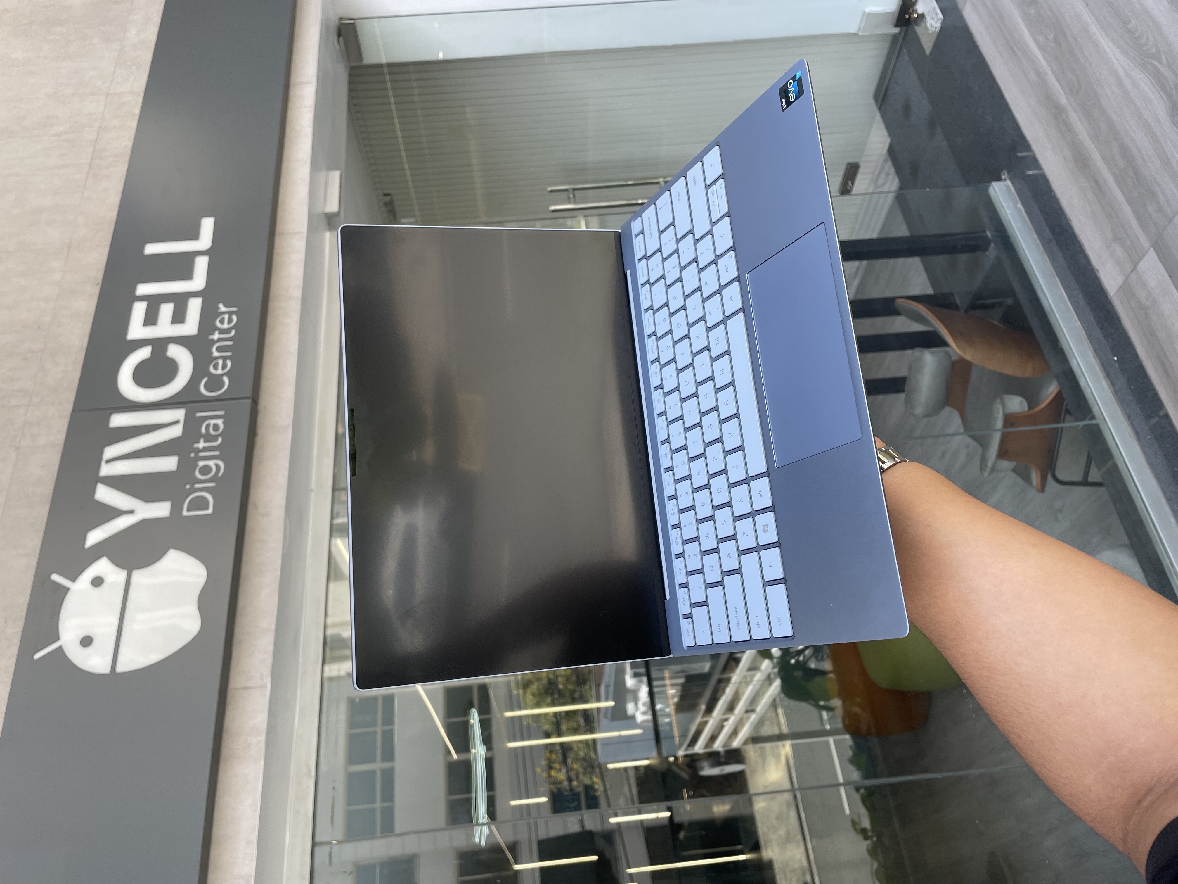 computadoras y laptops - Laptop DELL XPS 9315 i7 12th 16Gb de ram 512Gb SSD  4