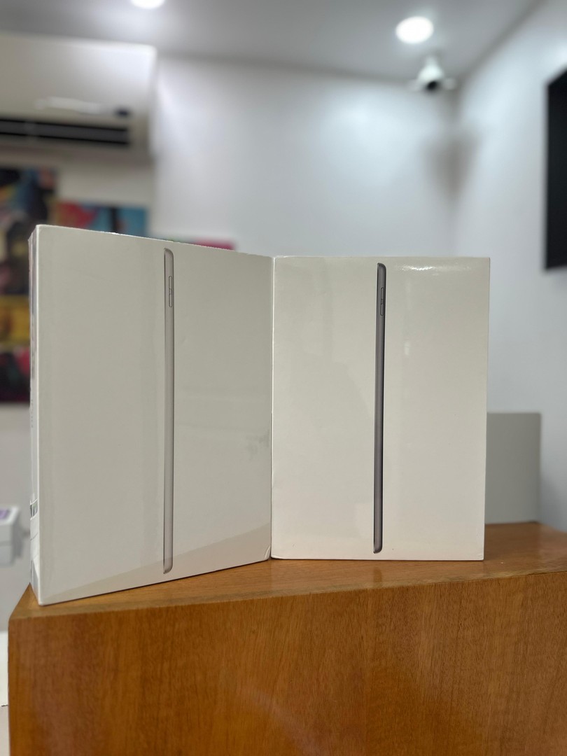 celulares y tabletas - IPAD 9NA GENERACION 256GB SELLADA-NUEVA SILVER Y SPACE GRAY  0