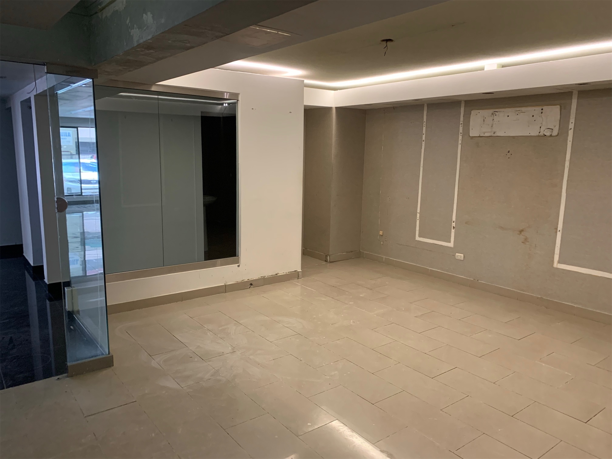 oficinas y locales comerciales - De oportunidad local en Piantini  154m 4